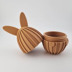 �bent 3D printet p�ske�g med kanin�rer og hjerte-detaljer, klar til chokolade eller gave