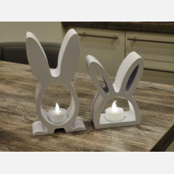 3D printet kanin fyrfadsstage med LED tea light p� tr�bord