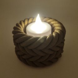 3D printet flettet fyrfadsstage med LED tea light