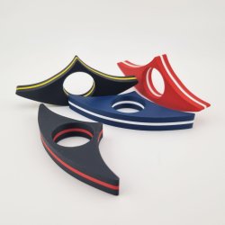 Bogsideholder i 3D print til at holde en bog �ben med tommelfingeren under l�sning